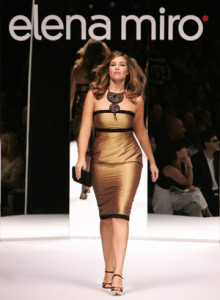 em2 em2 220x300 Mode Grande Taille : Elena Miro... tout le charme de lItalie !