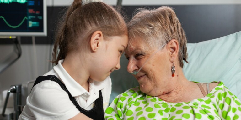 Cancer et parentalité : 8 conseils pour garder un lien fort avec ses enfants malgré la maladie